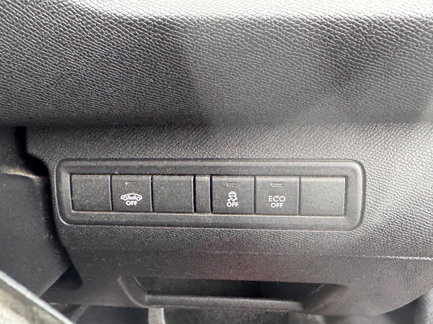 Used Peugeot 308 2017 for sale - 76424743: Photo 30