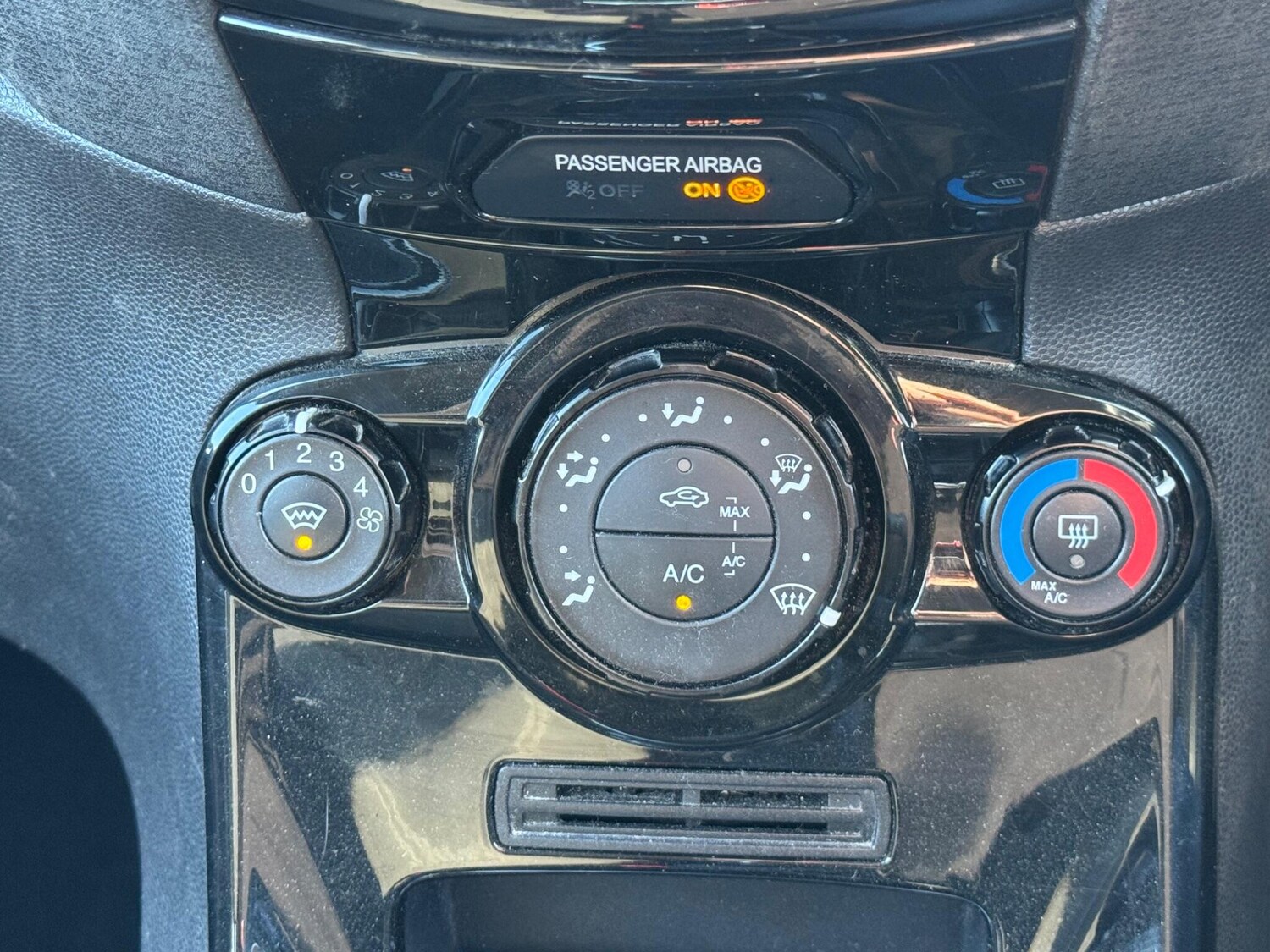 Used Ford Fiesta for sale - 77575323: Photo 29