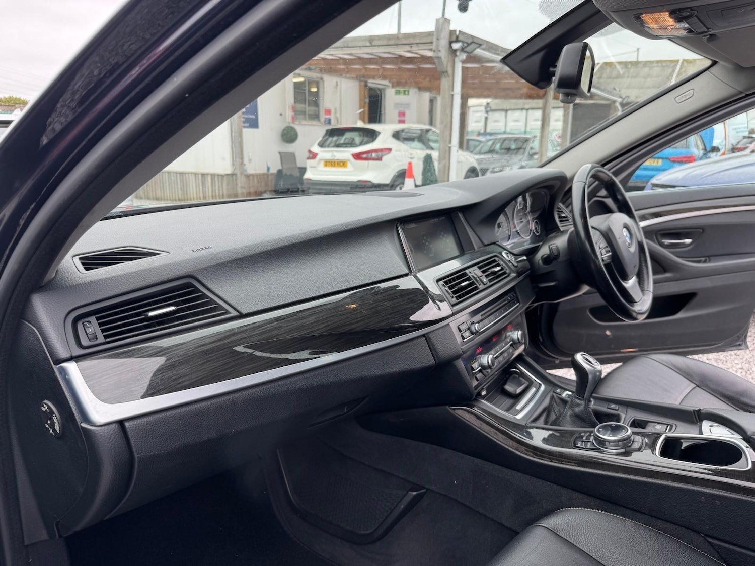 Used BMW 5 Series 2014 for sale - 76270911: Photo 42