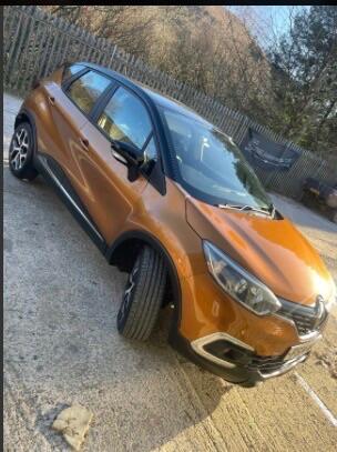 Used Renault Captur for sale - 77175261: Photo 2