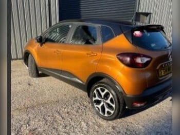 Used Renault Captur 2017 for sale - 77175261: Photo