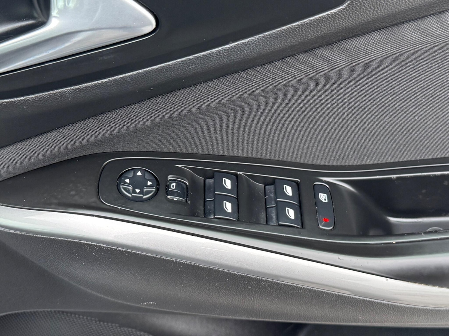 Used Vauxhall Grandland X 2018 for sale - 77330963: Photo 25