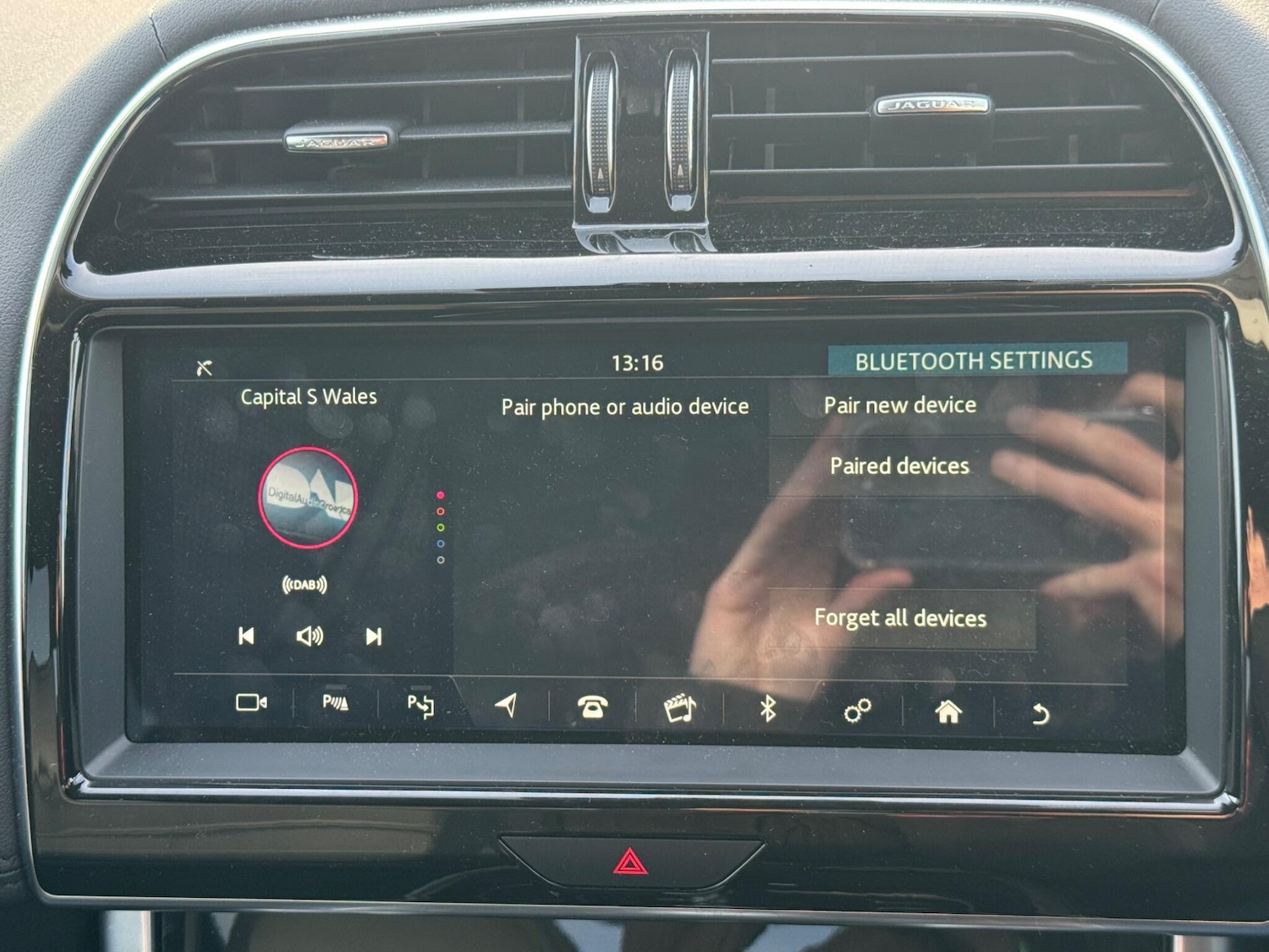 Used Jaguar XE 2020 for sale - 76537622: Photo 27