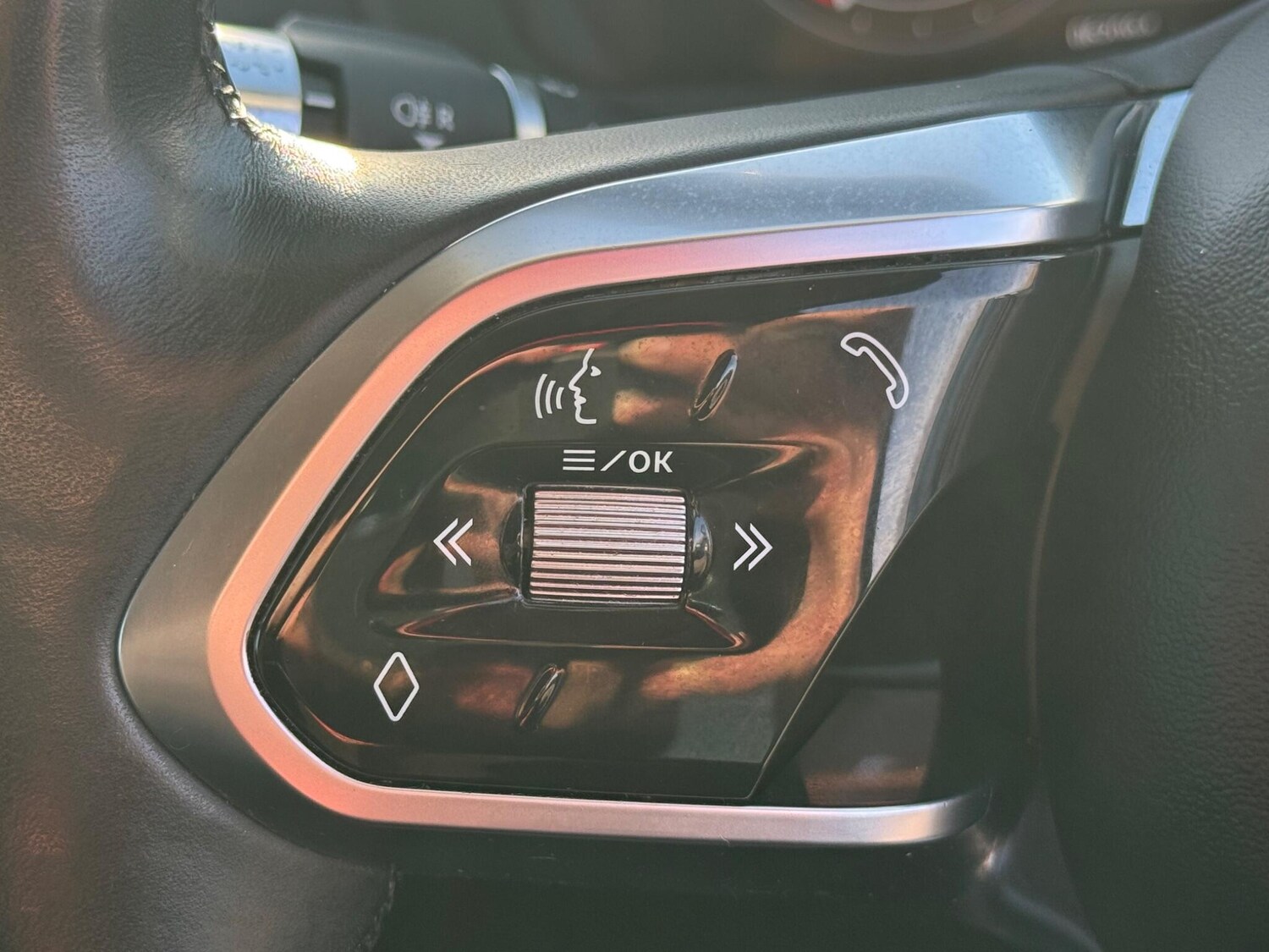 Used Jaguar XE 2020 for sale - 76537622: Photo 36