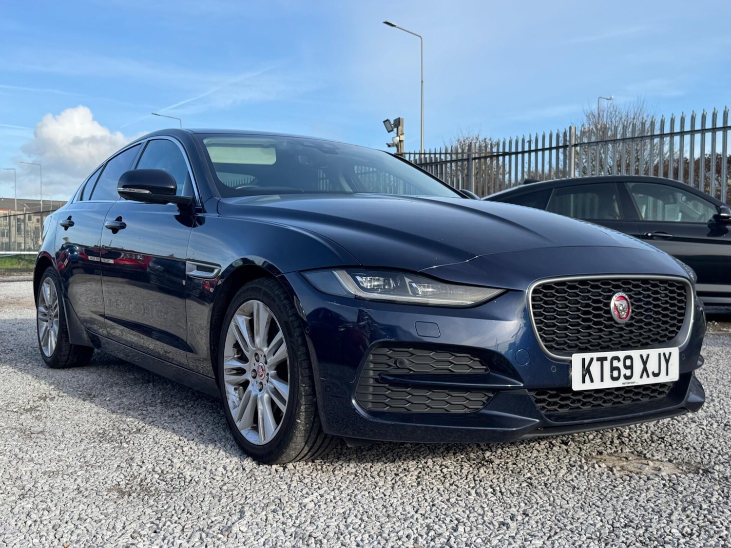 Used Jaguar XE 2020 for sale - 76537622: Photo 9