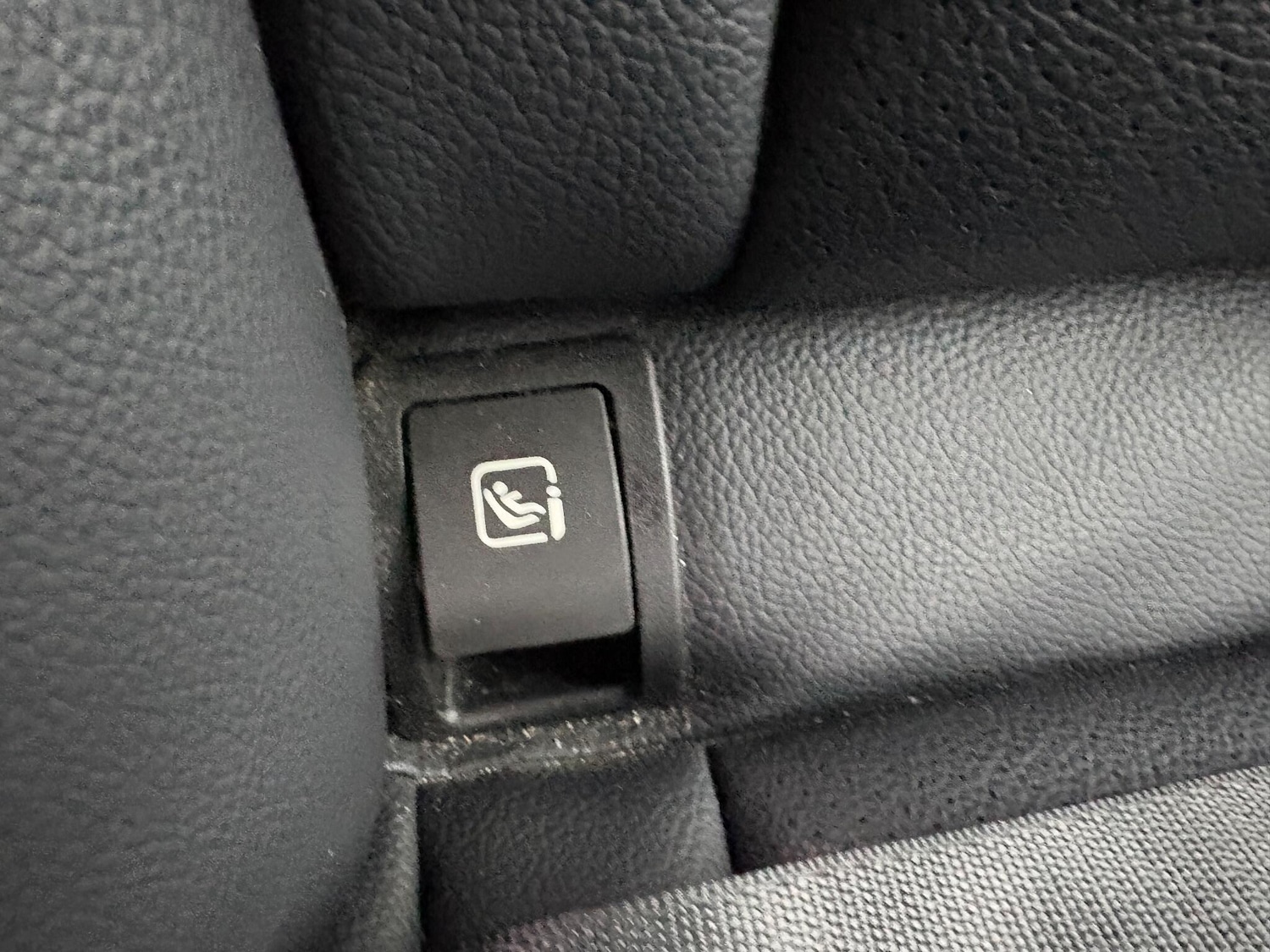 Used Mercedes-Benz C Class 2018 for sale - 77143575: Photo 19