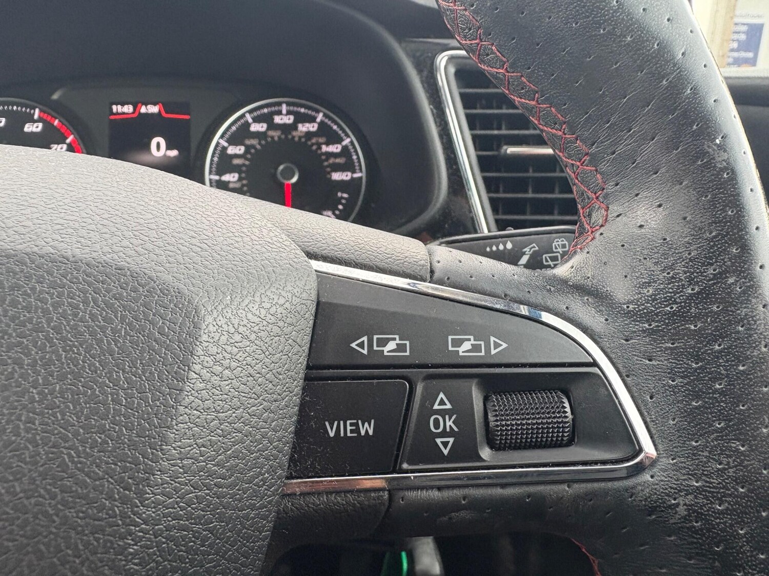 Used SEAT Leon 2019 for sale - 76349427: Photo 38