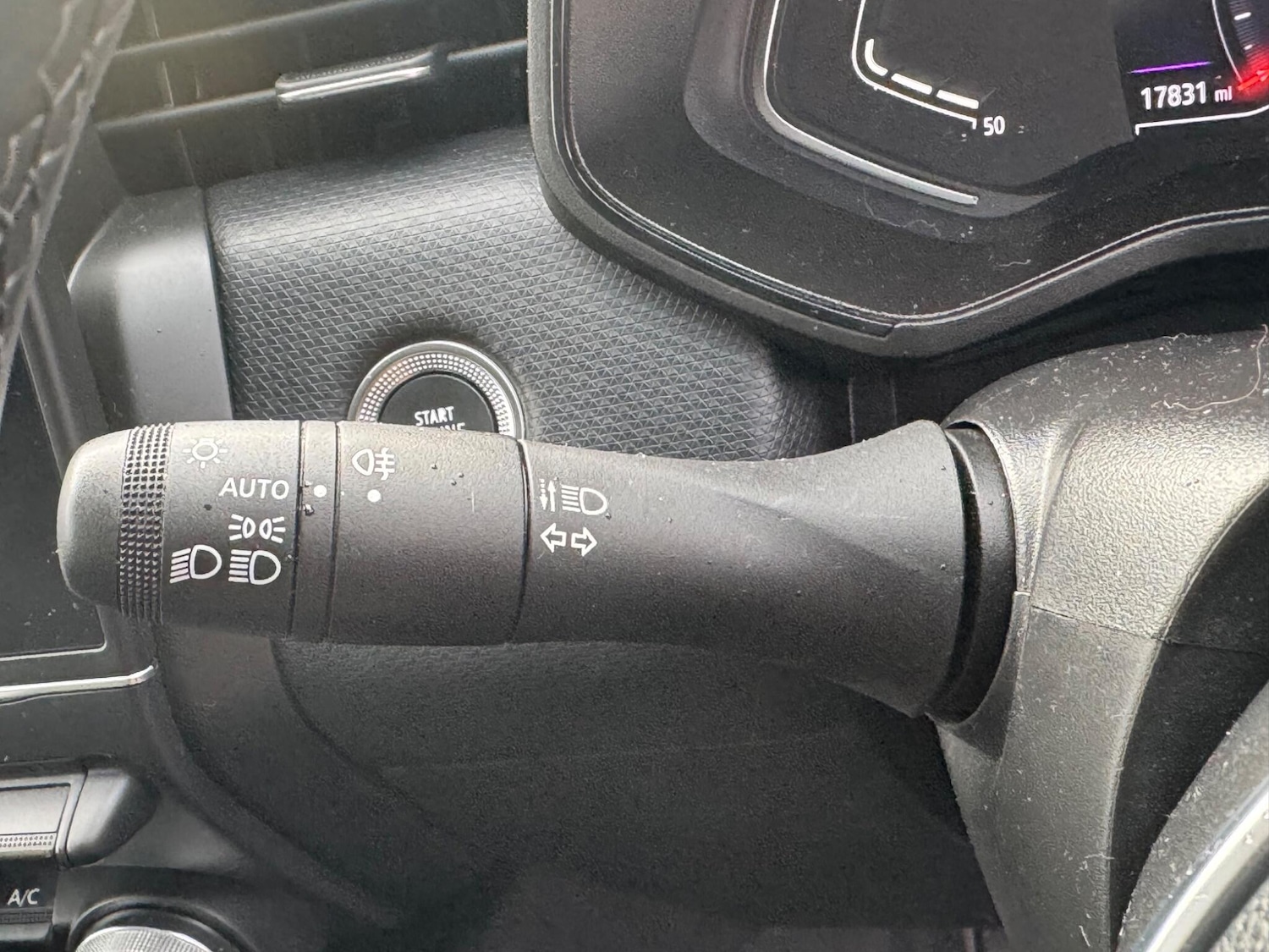 Used Renault Clio 2023 for sale - 76850456: Photo 22