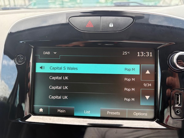 Used Renault Clio 2019 for sale - 75563184: Photo 30