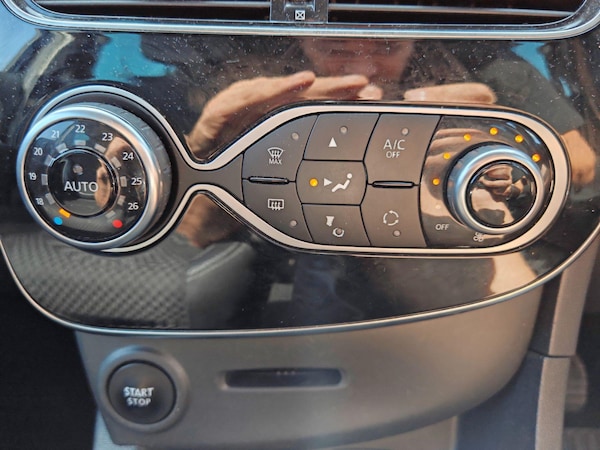 Used Renault Clio 2019 for sale - 75563184: Photo 49