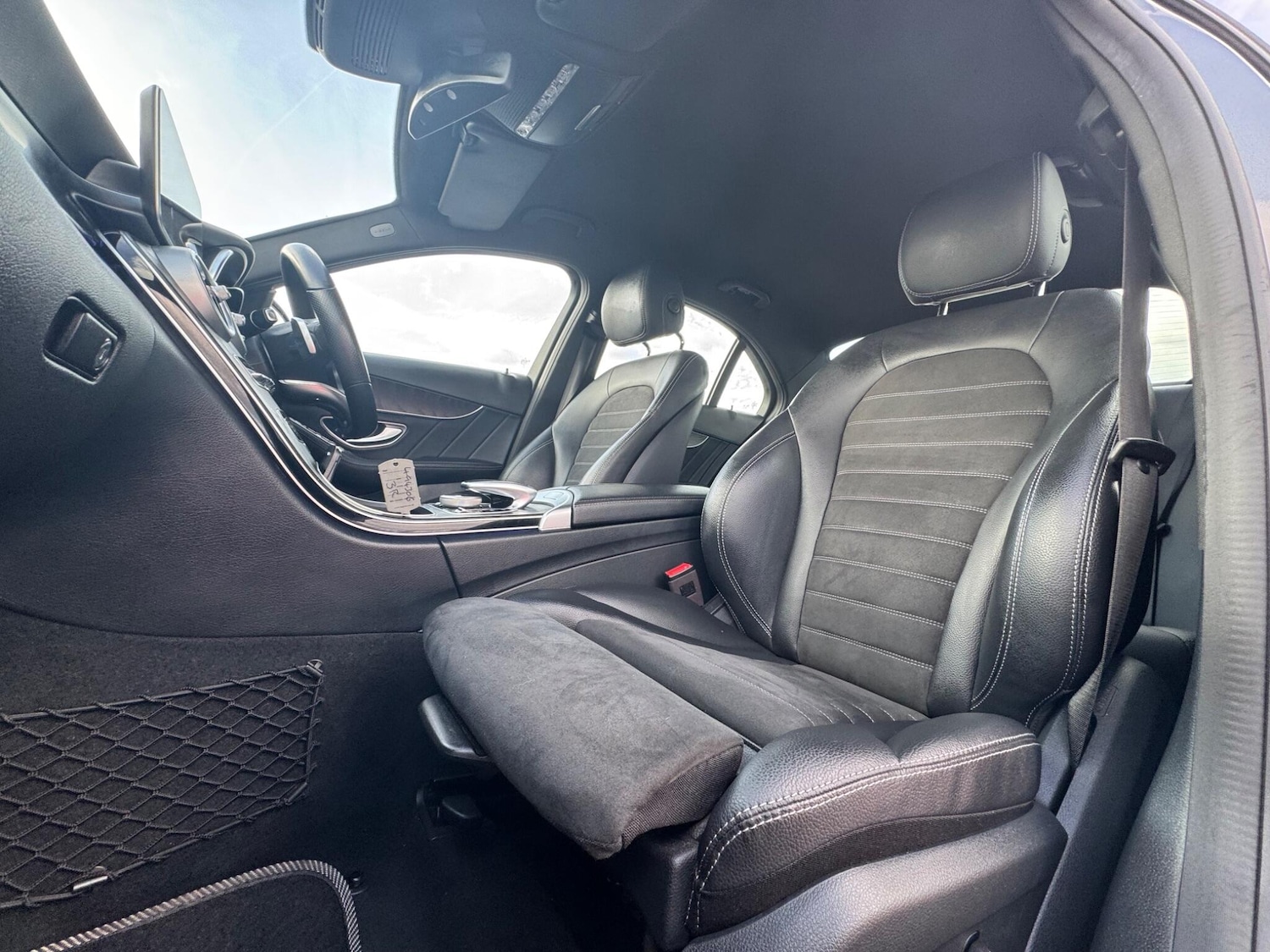 Used Mercedes-Benz C Class 2019 for sale - 77647089: Photo 16