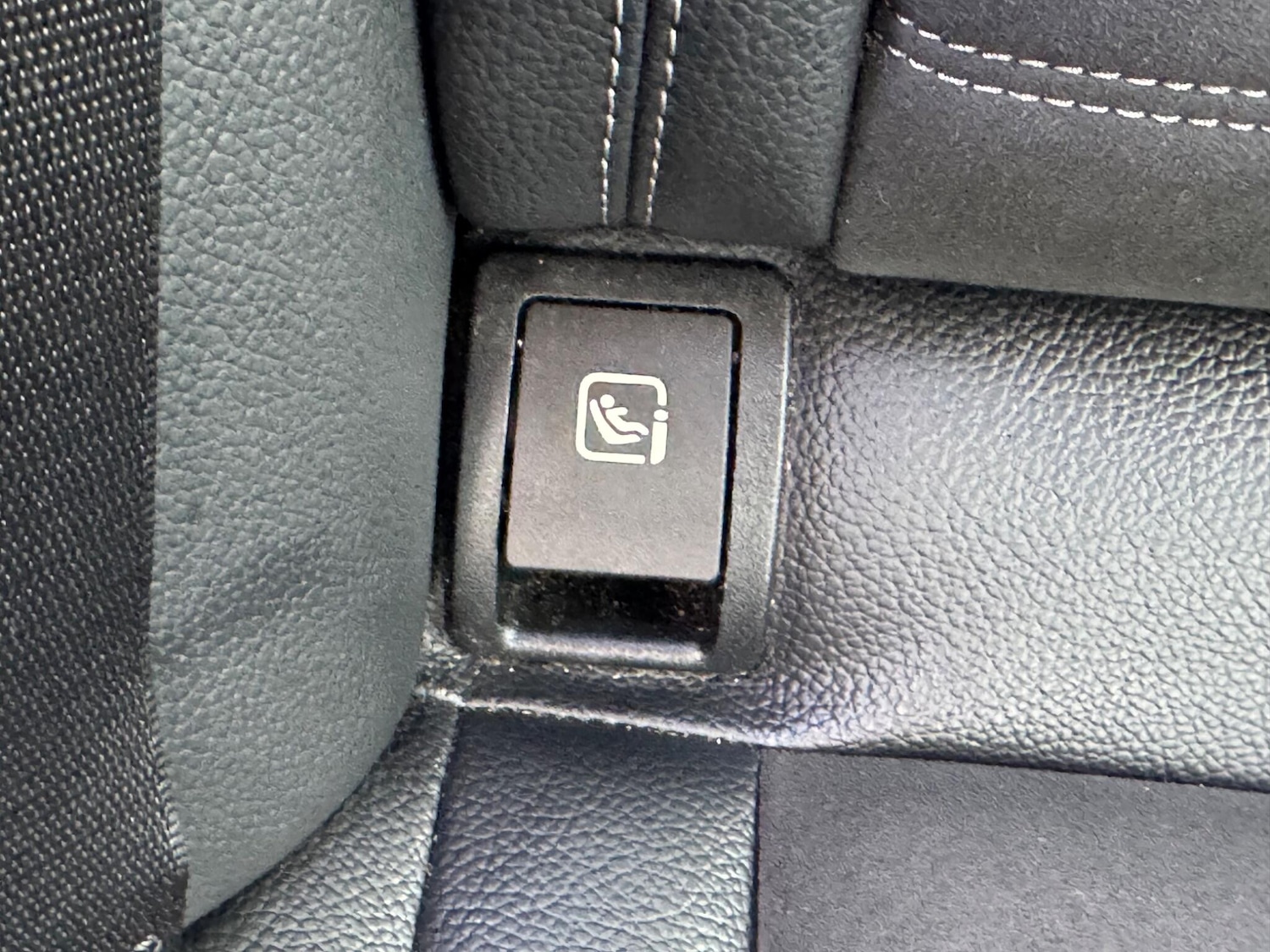 Used Mercedes-Benz C Class 2019 for sale - 77647089: Photo 21