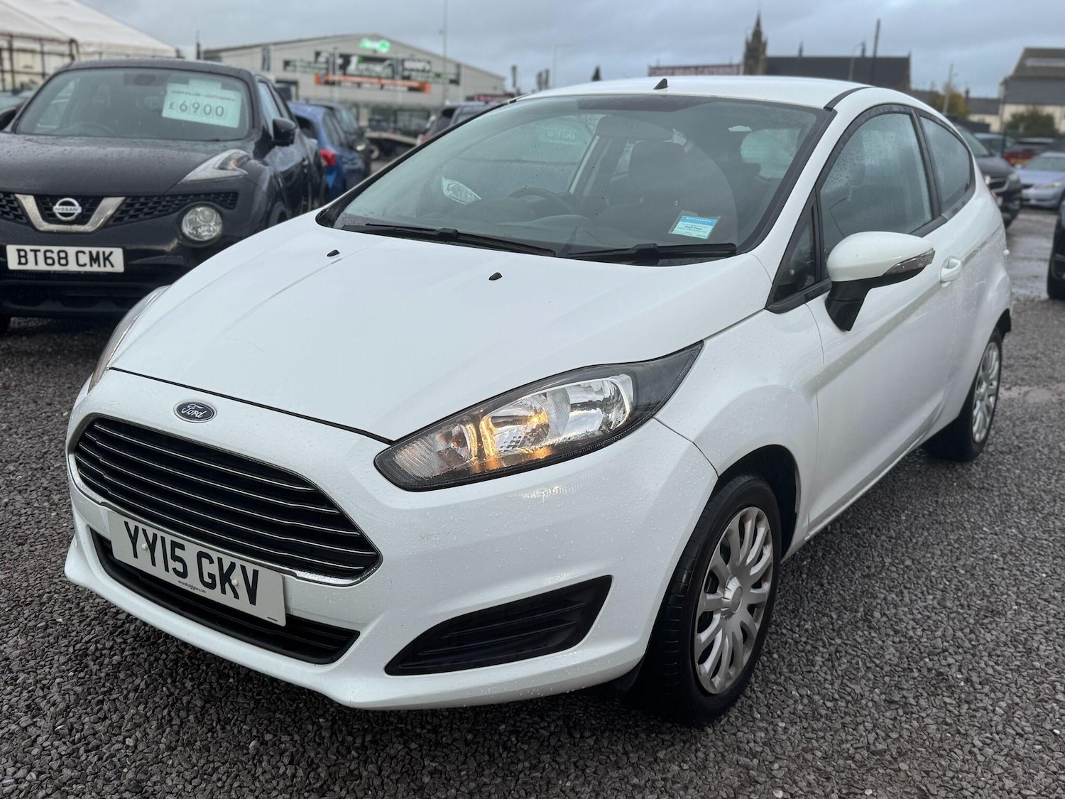 Used Ford Fiesta 2015 for sale - 76327059: Photo 1