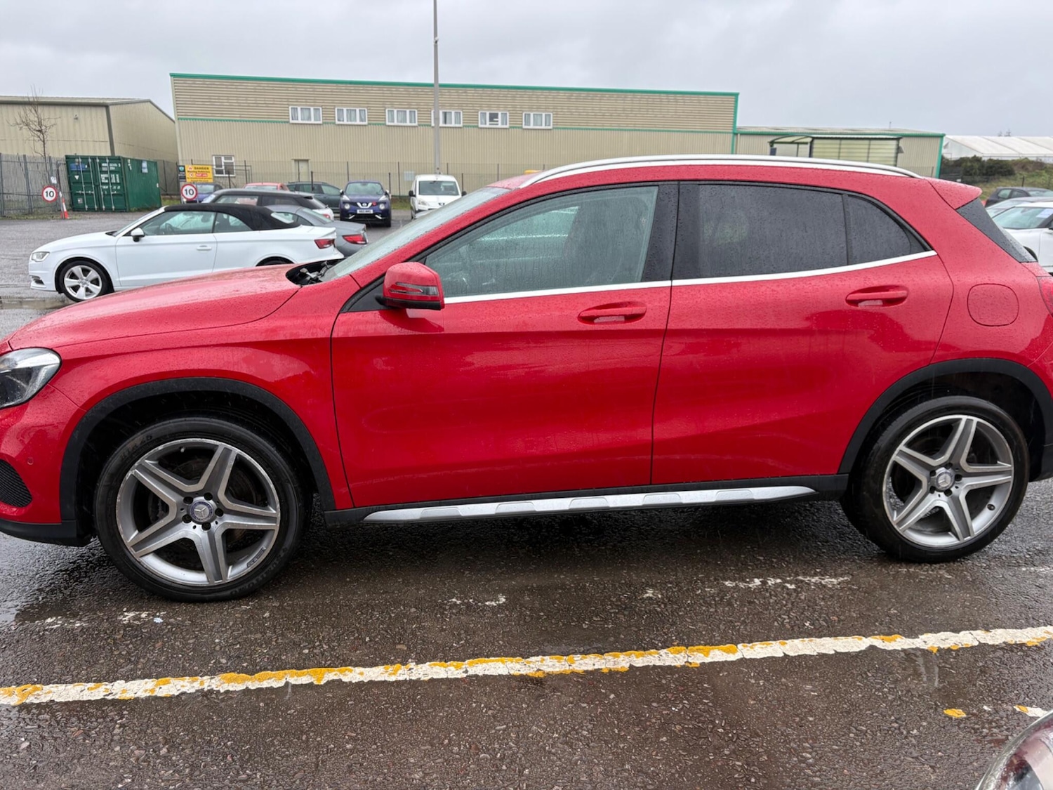 Used Mercedes-Benz GLA 2017 for sale - 77278836: Photo 2