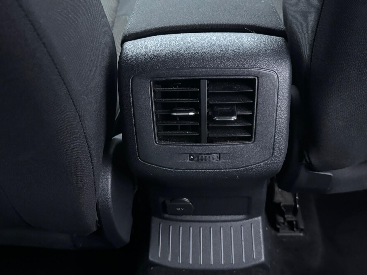 Used Volkswagen T-Roc 2018 for sale - 77279015: Photo 22