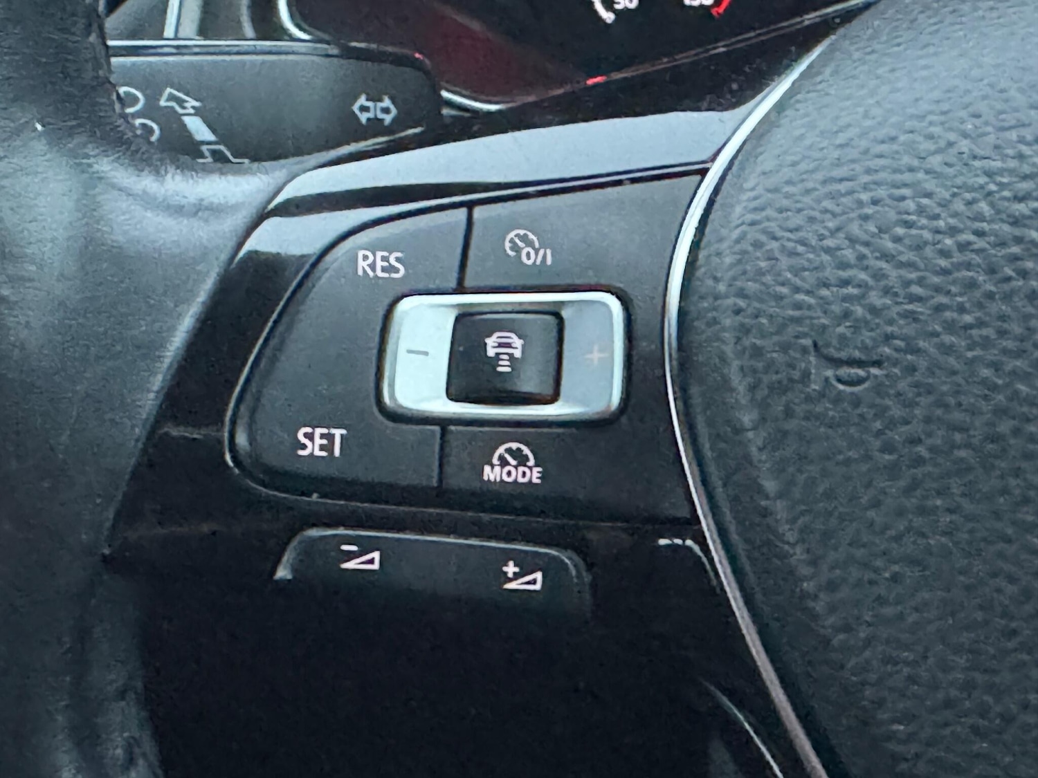 Used Volkswagen T-Roc 2018 for sale - 77279015: Photo 31