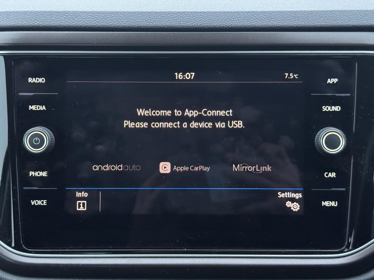 Used Volkswagen T-Roc 2018 for sale - 77279015: Photo 37