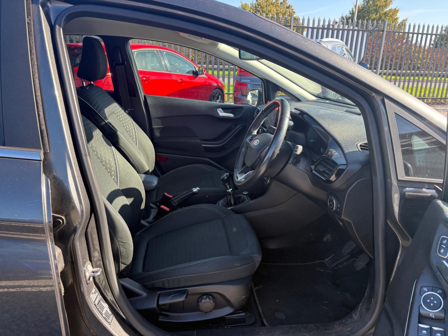 Used Ford Fiesta 2017 for sale - 76188596: Photo 19