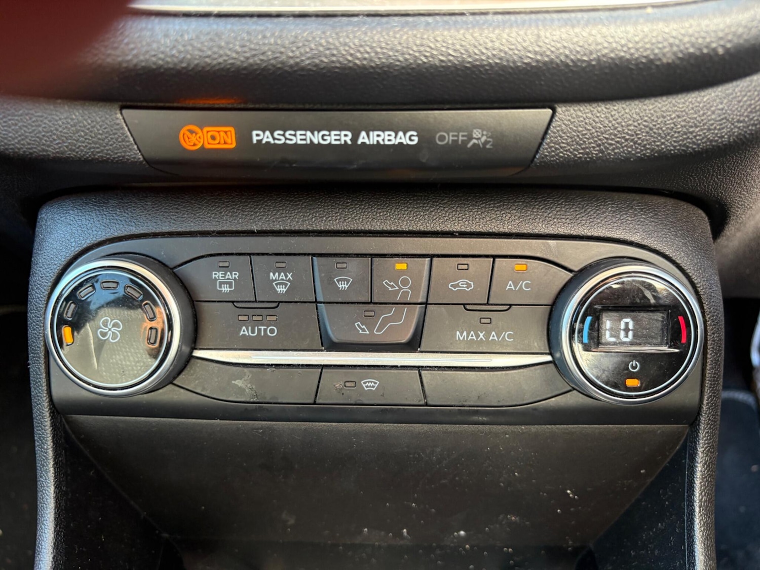 Used Ford Fiesta 2017 for sale - 76188596: Photo 32