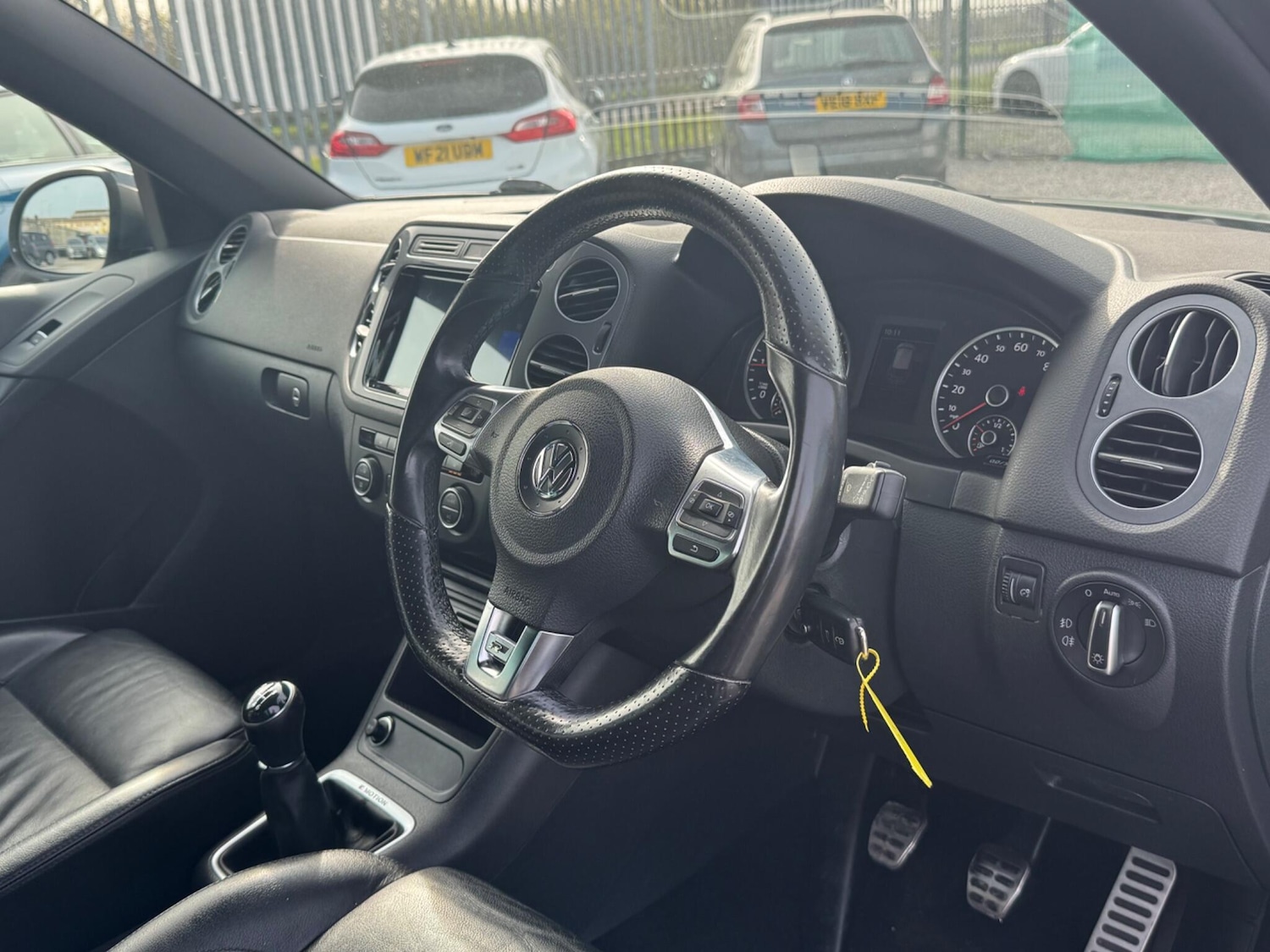 Used Volkswagen Tiguan 2015 for sale - 77524594: Photo 31