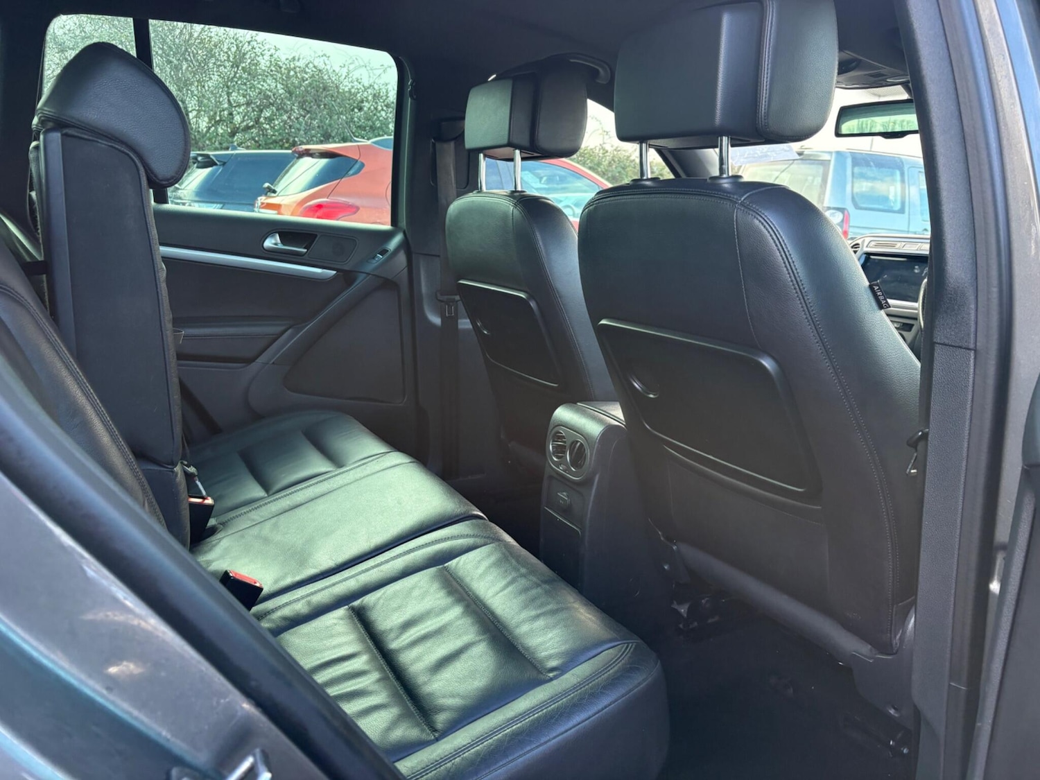 Used Volkswagen Tiguan 2015 for sale - 77524594: Photo 7