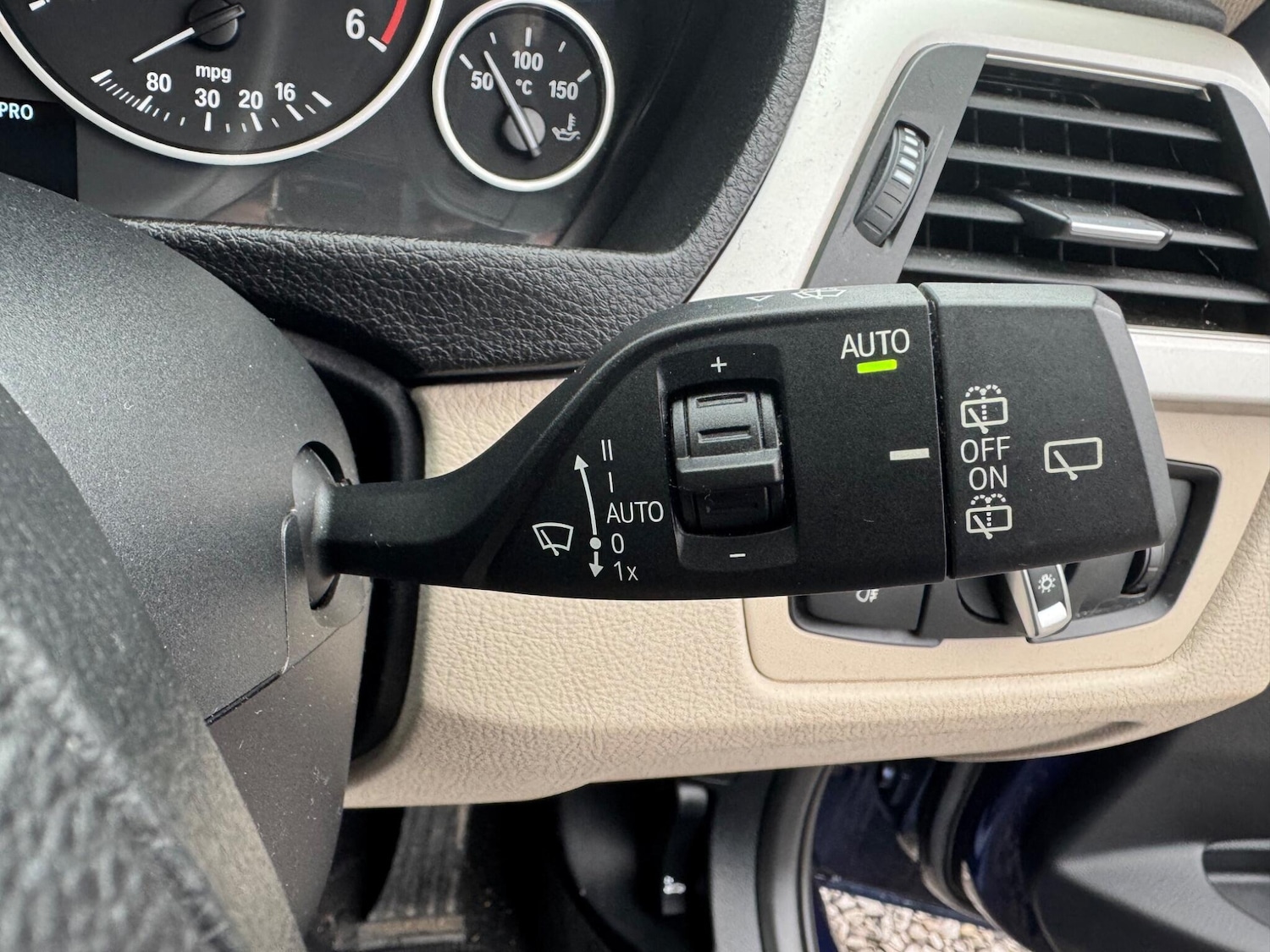 Used BMW 3 Series 2017 for sale - 77564896: Photo 27