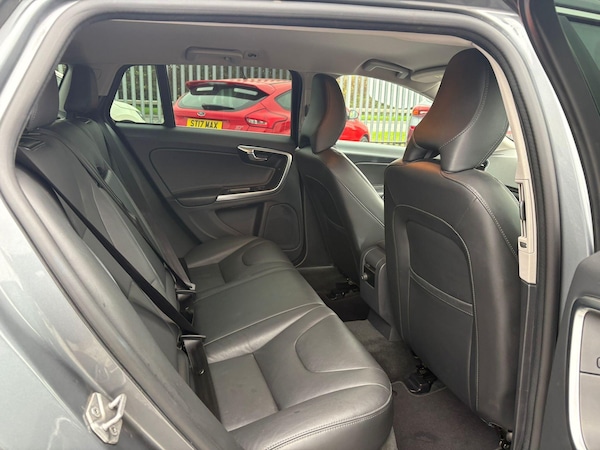Used Volvo V60 2018 for sale - 76306595: Photo 12