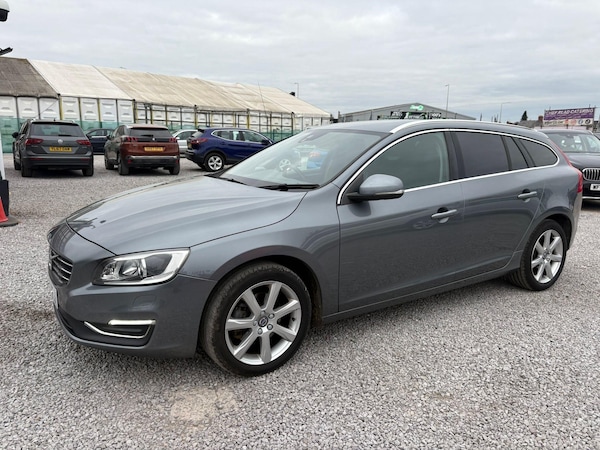 Used Volvo V60 2018 for sale - 76306595: Photo 6