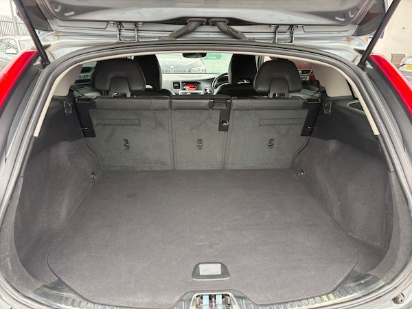 Used Volvo V60 2018 for sale - 76306595: Photo 8