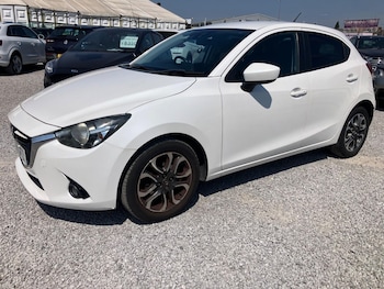Used Mazda Mazda2 2016 for sale - 79255702: Photo