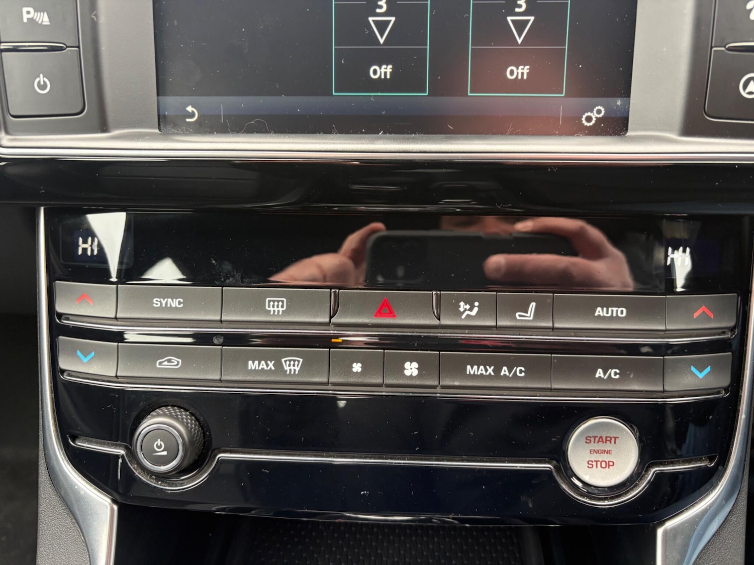 Used Jaguar XE 2018 for sale - 77793436: Photo 38