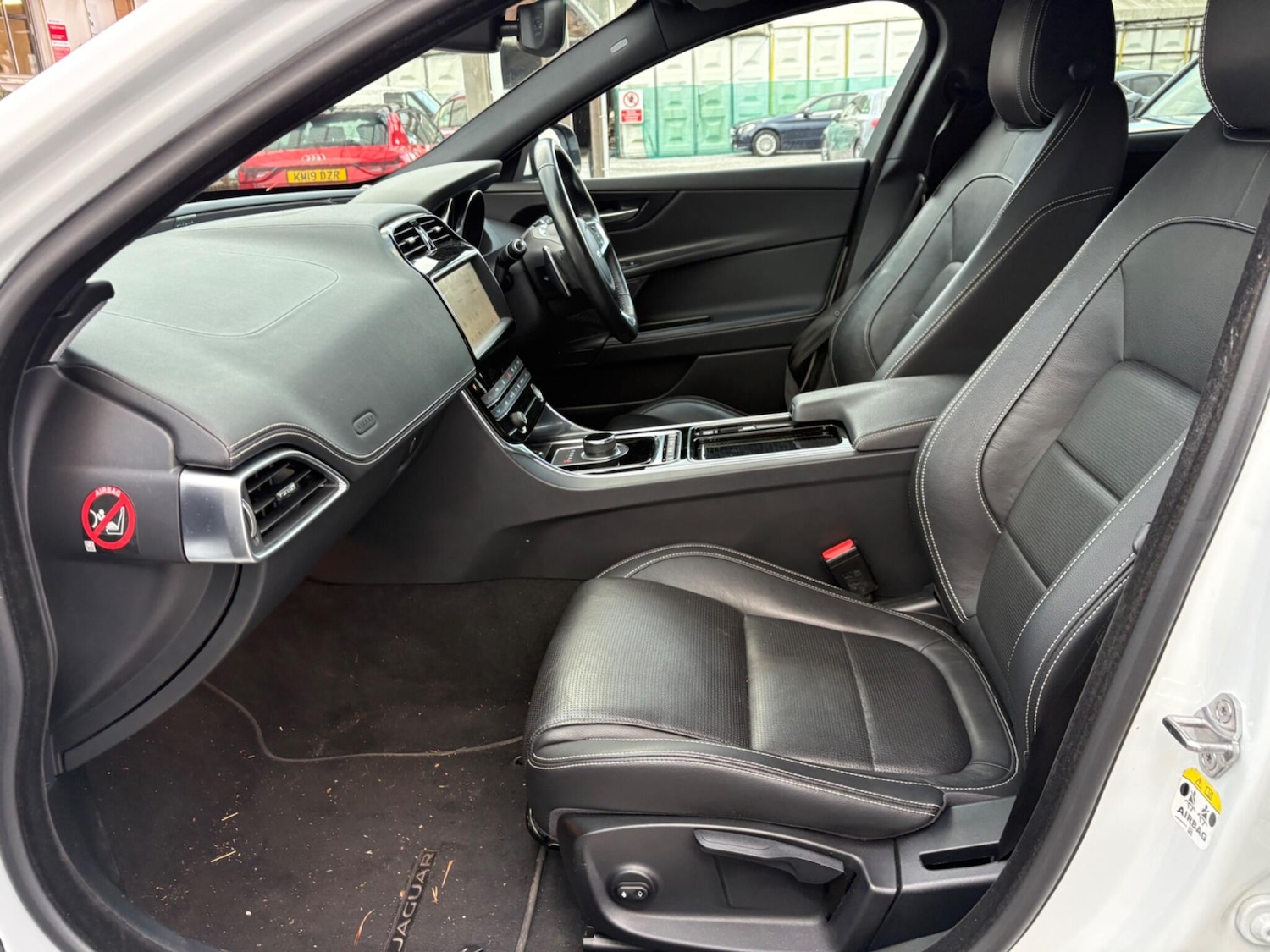 Used Jaguar XE 2019 for sale - 76688898: Photo 13