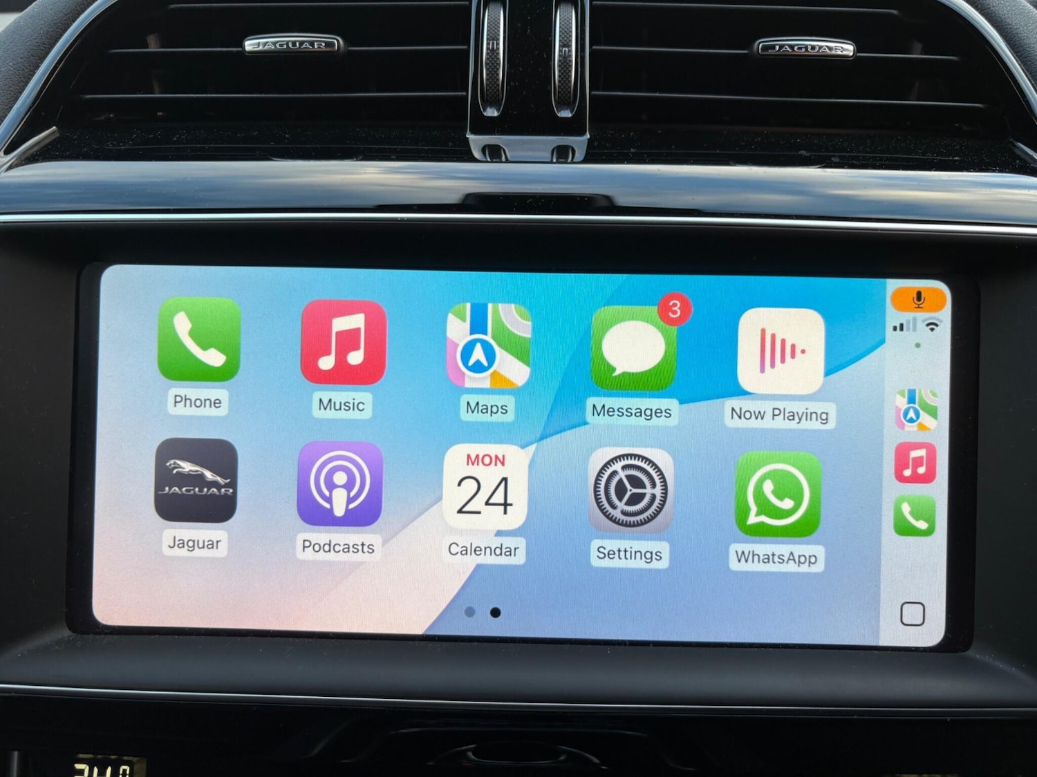 Used Jaguar XE 2019 for sale - 76688898: Photo 30