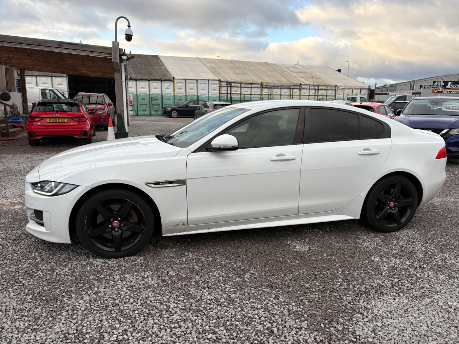 Used Jaguar XE 2019 for sale - 76688898: Photo 6