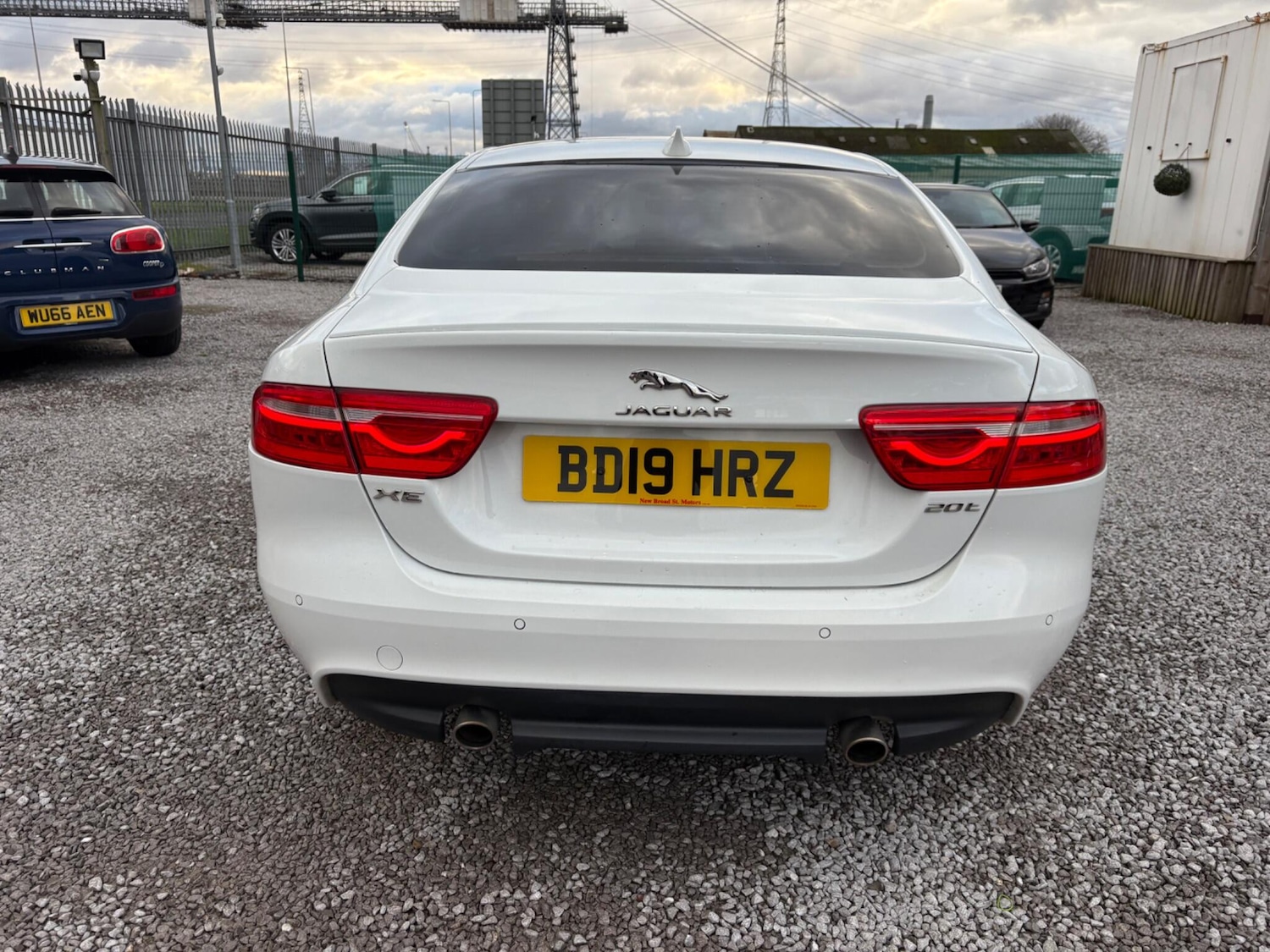 Used Jaguar XE 2019 for sale - 76688898: Photo 9