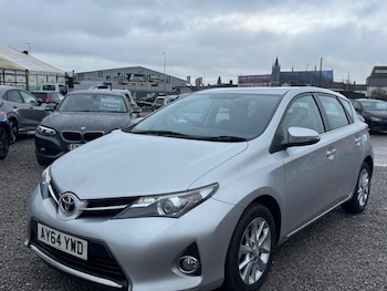 Used Toyota Auris 2014 for sale - 77455557: Photo