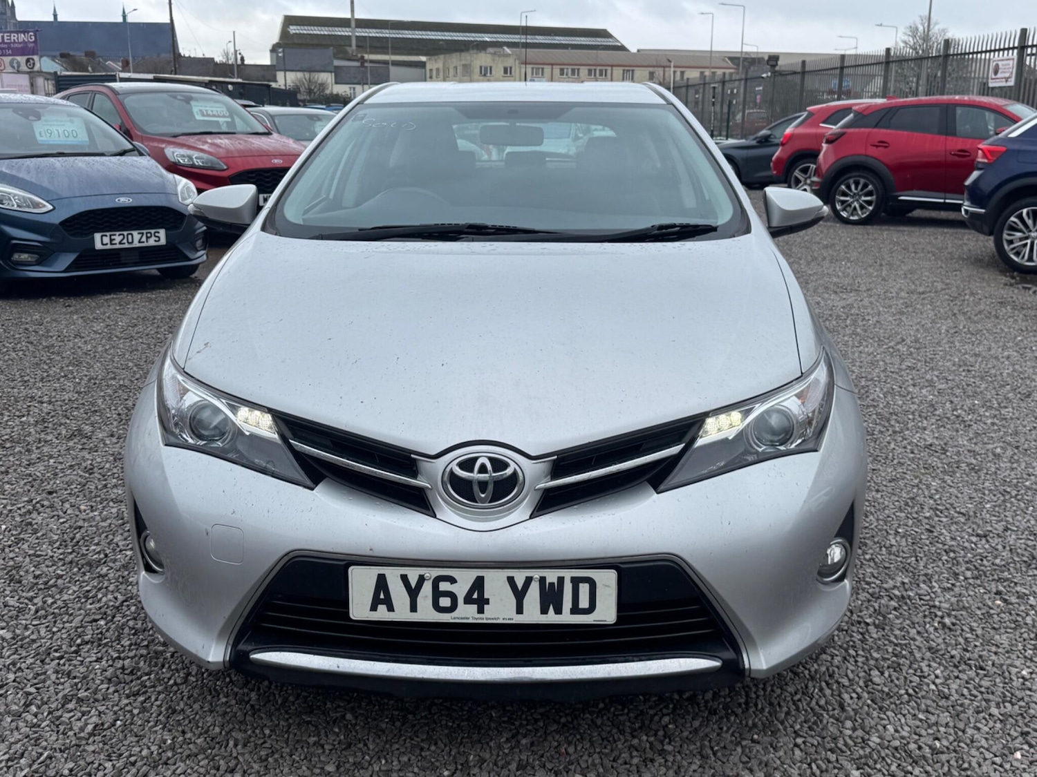 Used Toyota Auris 2014 for sale - 77455557: Photo 2