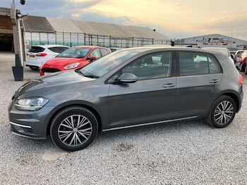 Used Volkswagen Golf 2018 for sale - 78404322: Photo