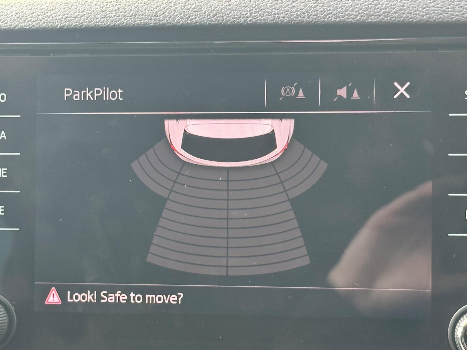 Used Skoda Karoq for sale - 77768706: Photo 2