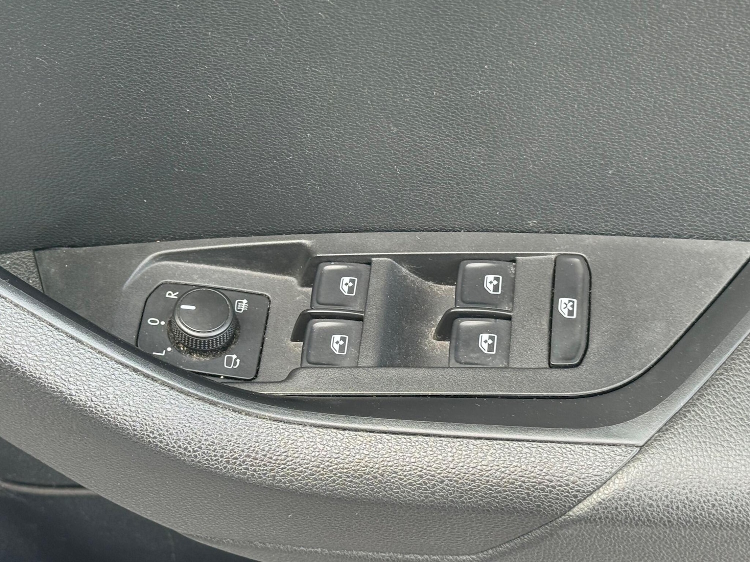 Used Skoda Karoq for sale - 77768706: Photo 26