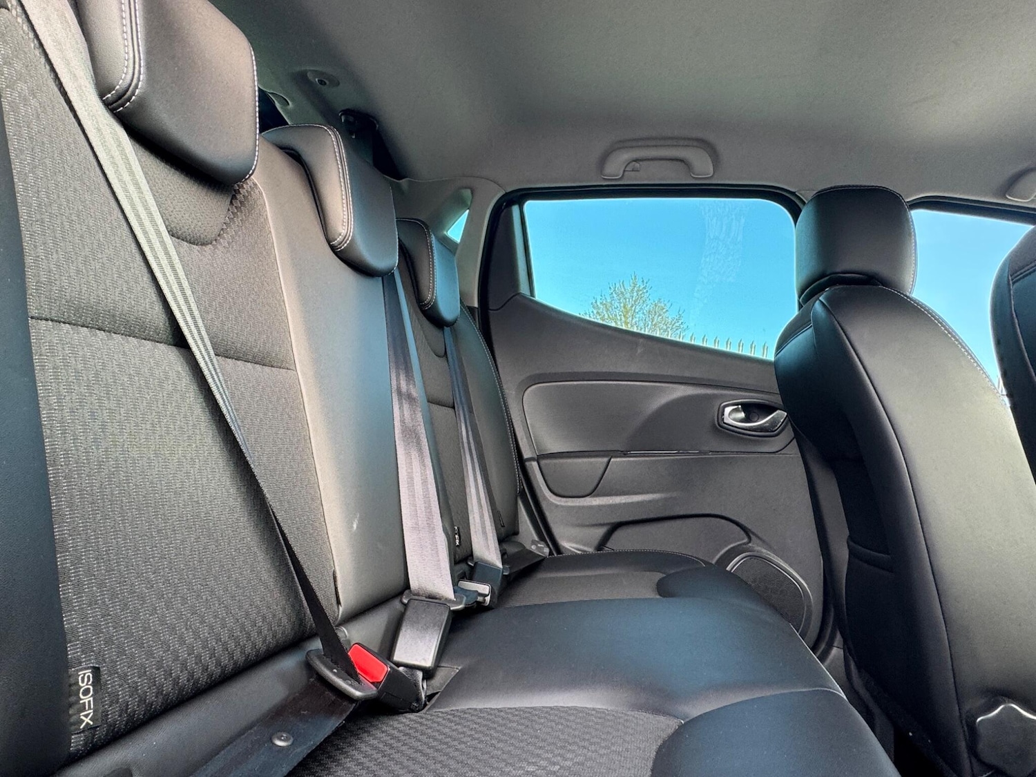 Used Renault Clio 2019 for sale - 78100378: Photo 19