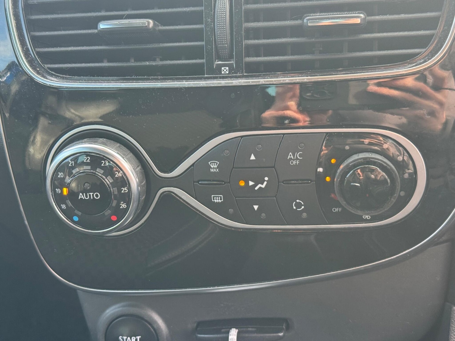 Used Renault Clio 2019 for sale - 78100378: Photo 44