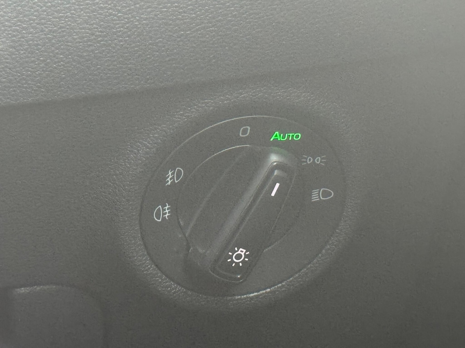 Used Skoda Karoq 2019 for sale - 76423028: Photo 32