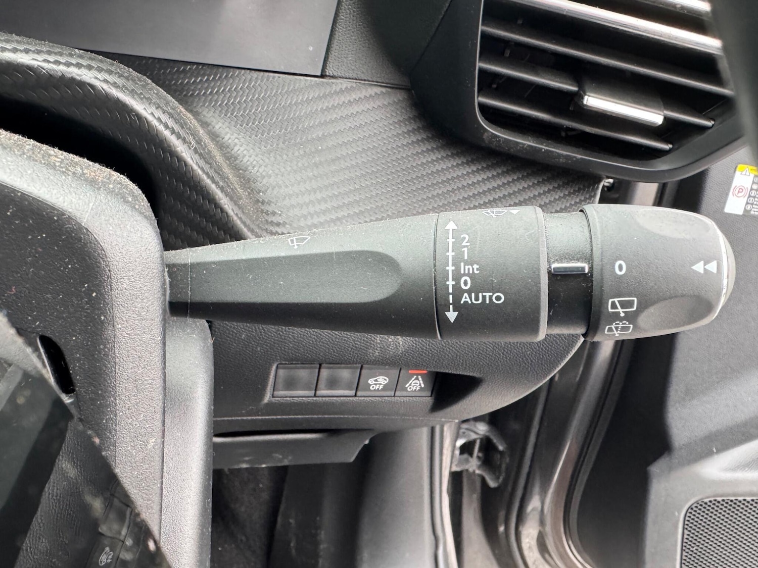 Used Peugeot 2008 for sale - 77824502: Photo 31