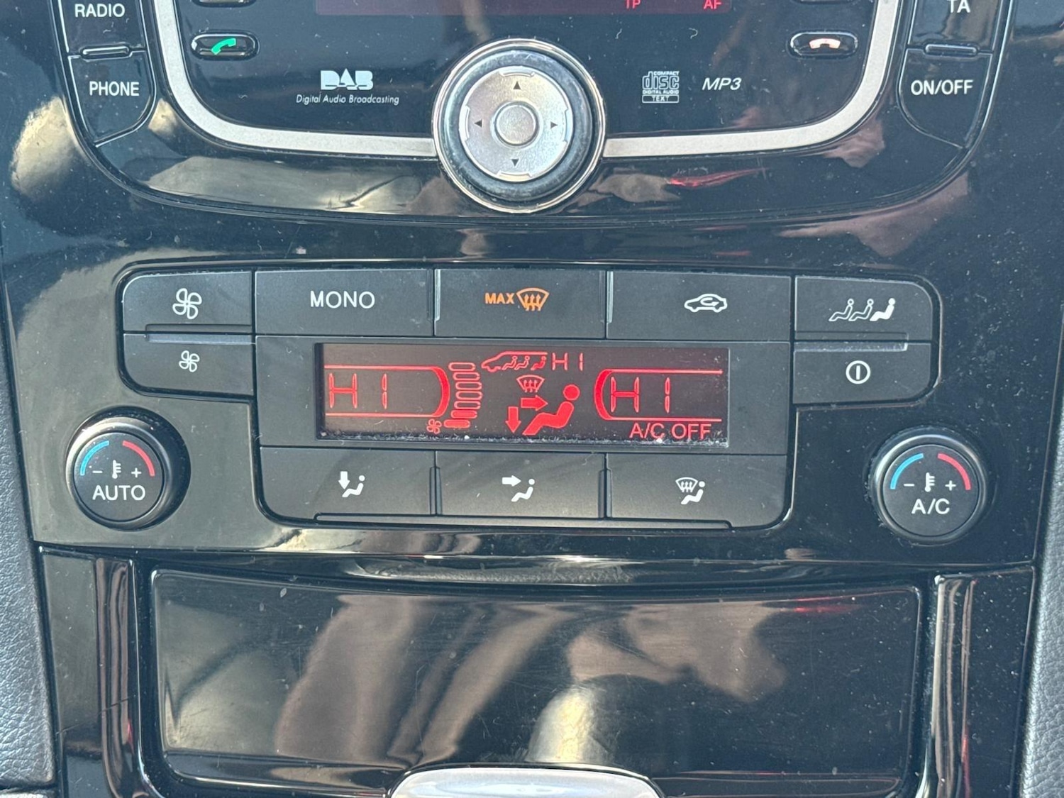 Used Ford Galaxy for sale - 77957399: Photo 39