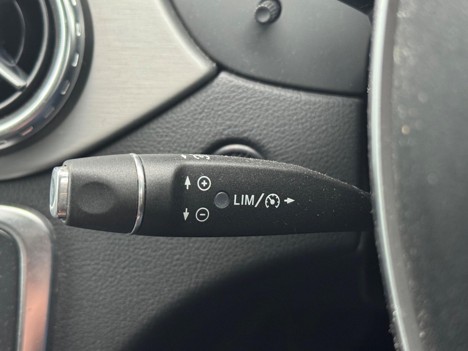 Used Mercedes-Benz GLA 2017 for sale - 76952586: Photo 32