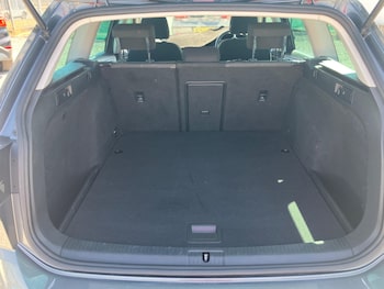 Used Volkswagen Golf 2019 for sale - 79412995: Photo