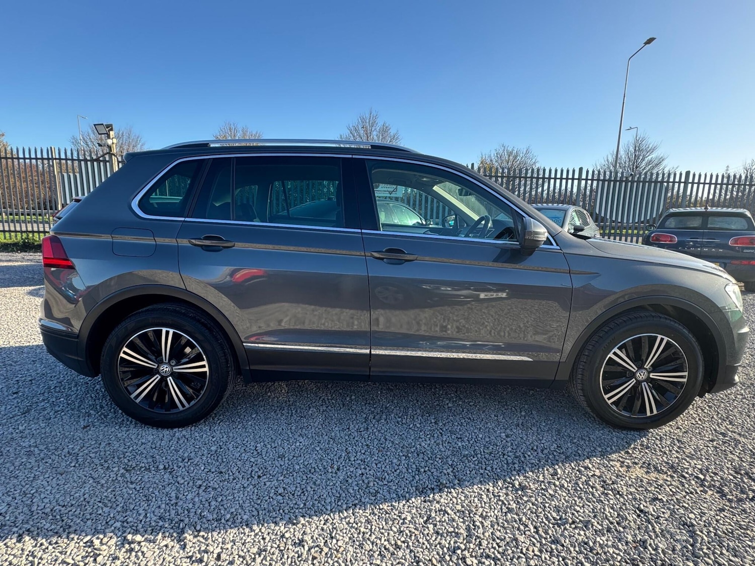 Used Volkswagen Tiguan 2017 for sale - 76657329: Photo 16