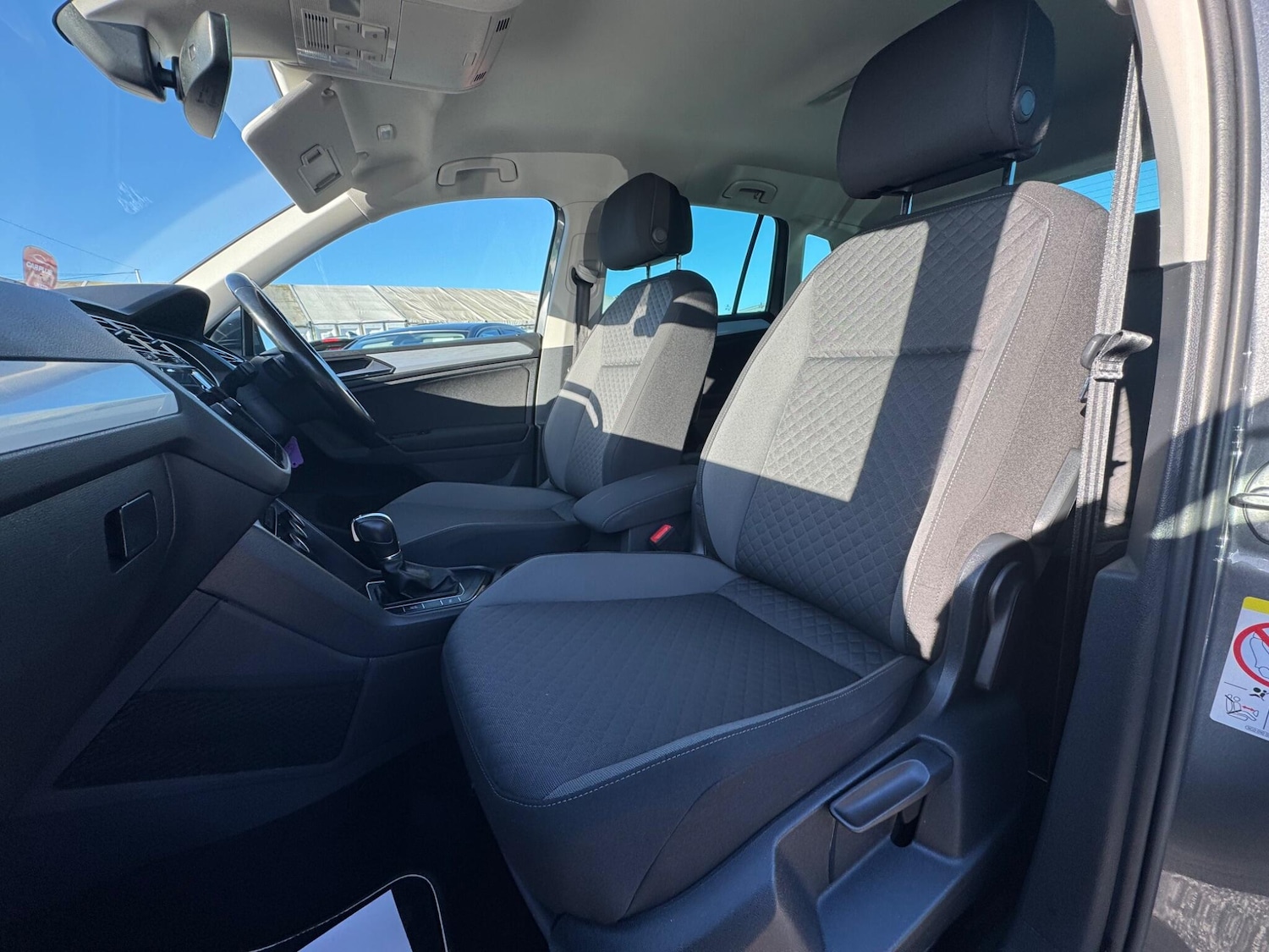 Used Volkswagen Tiguan 2017 for sale - 76657329: Photo 25