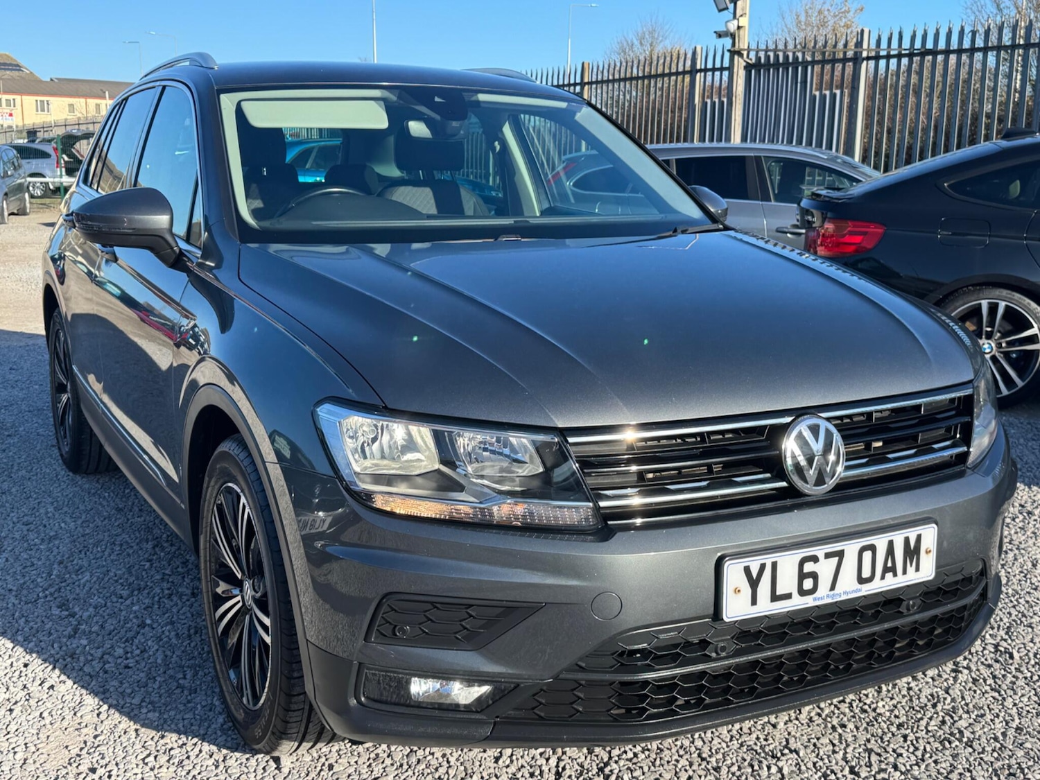 Used Volkswagen Tiguan 2017 for sale - 76657329: Photo 3